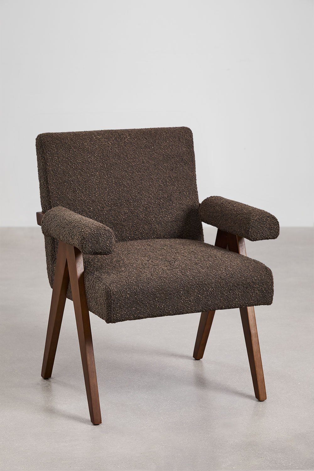Fauteuil Lucca en bois et tissu bouclé, image de la galerie 3