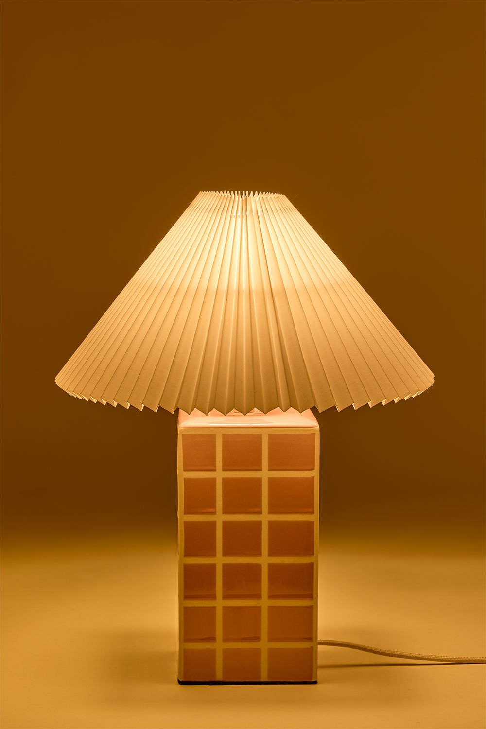 Lampe de table en grès et lin Troms, image de la galerie 3