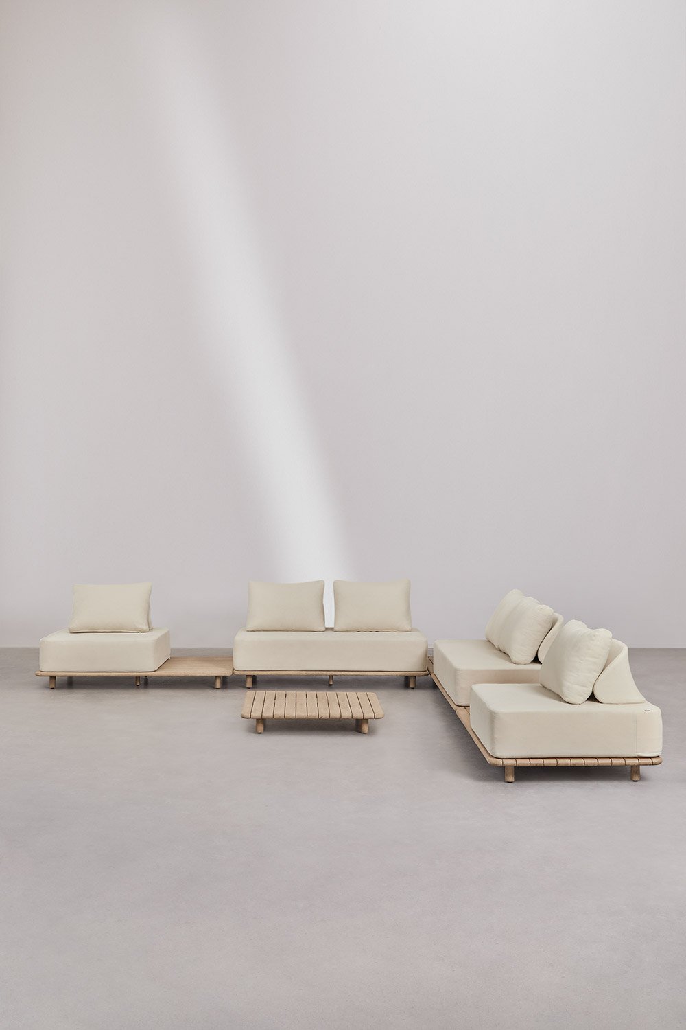 Salon de jardin avec canapé d'angle modulable 4 pièces avec tables d'appoint et table basse 95x95 cm en acacia Portet, image de la galerie 4