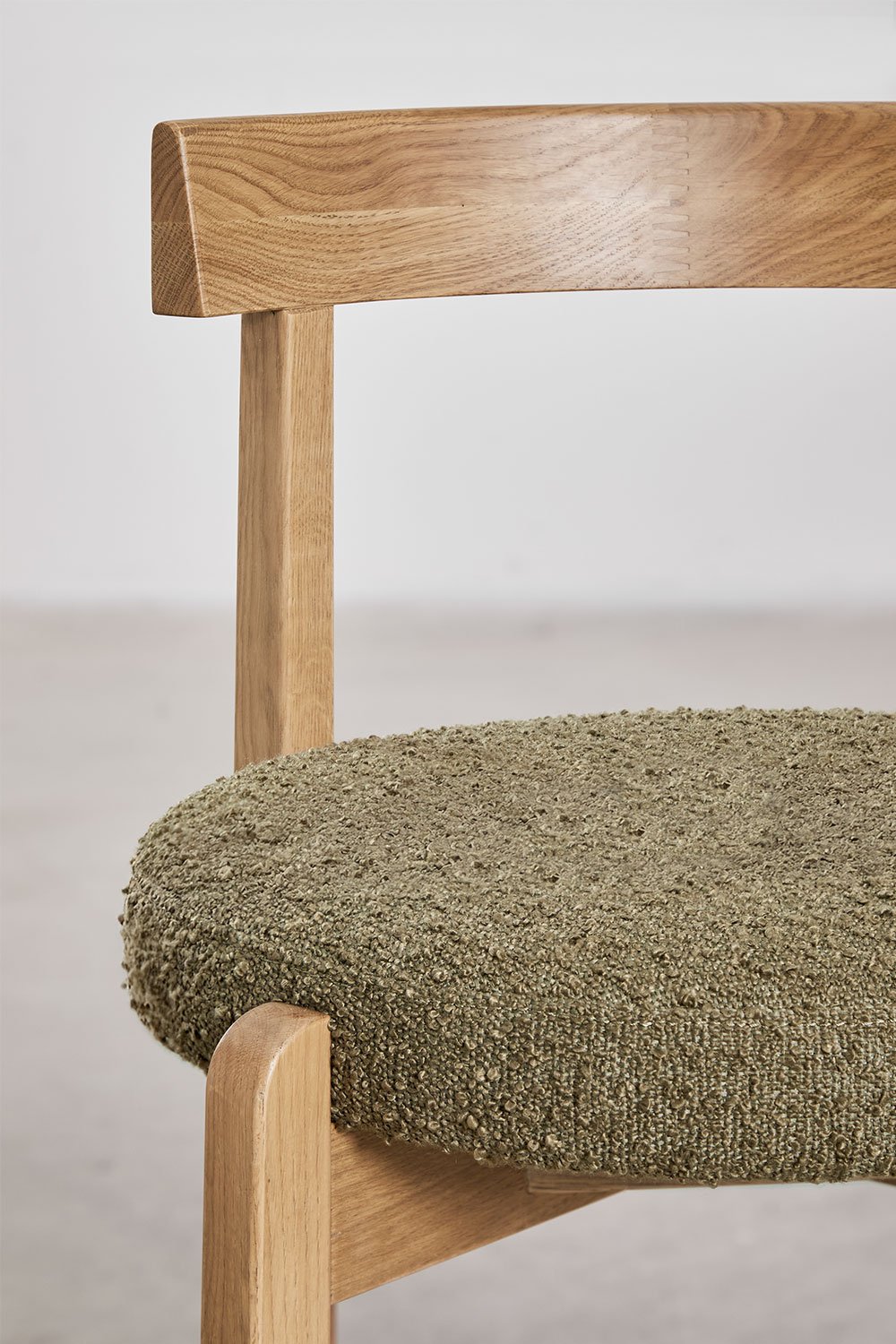 Chaise de salle à manger en chêne de Manille avec rembourrage, image de la galerie 6