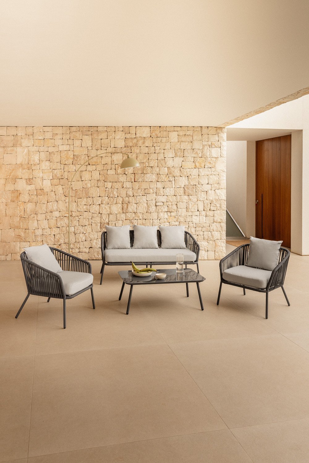 Salon de jardin avec canapé 2 places, 2 fauteuils et tables basses en aluminium et corde tressée Arhiza     , image de la galerie 1