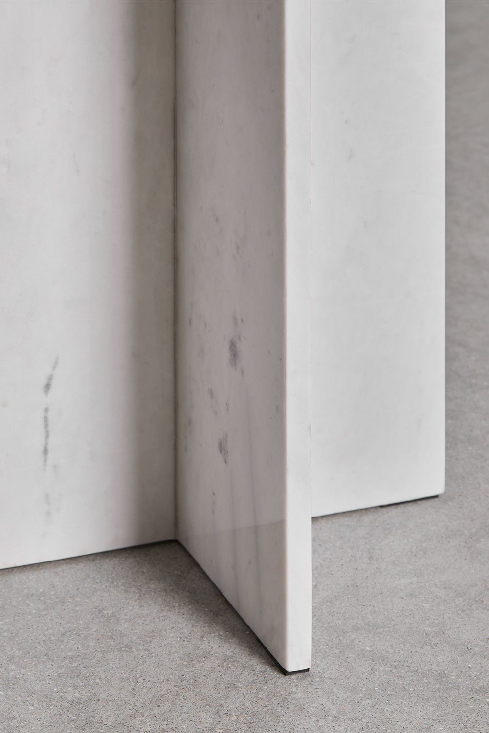 Table d'appoint ronde Ø35 cm en marbre Mencia, image de la galerie 6