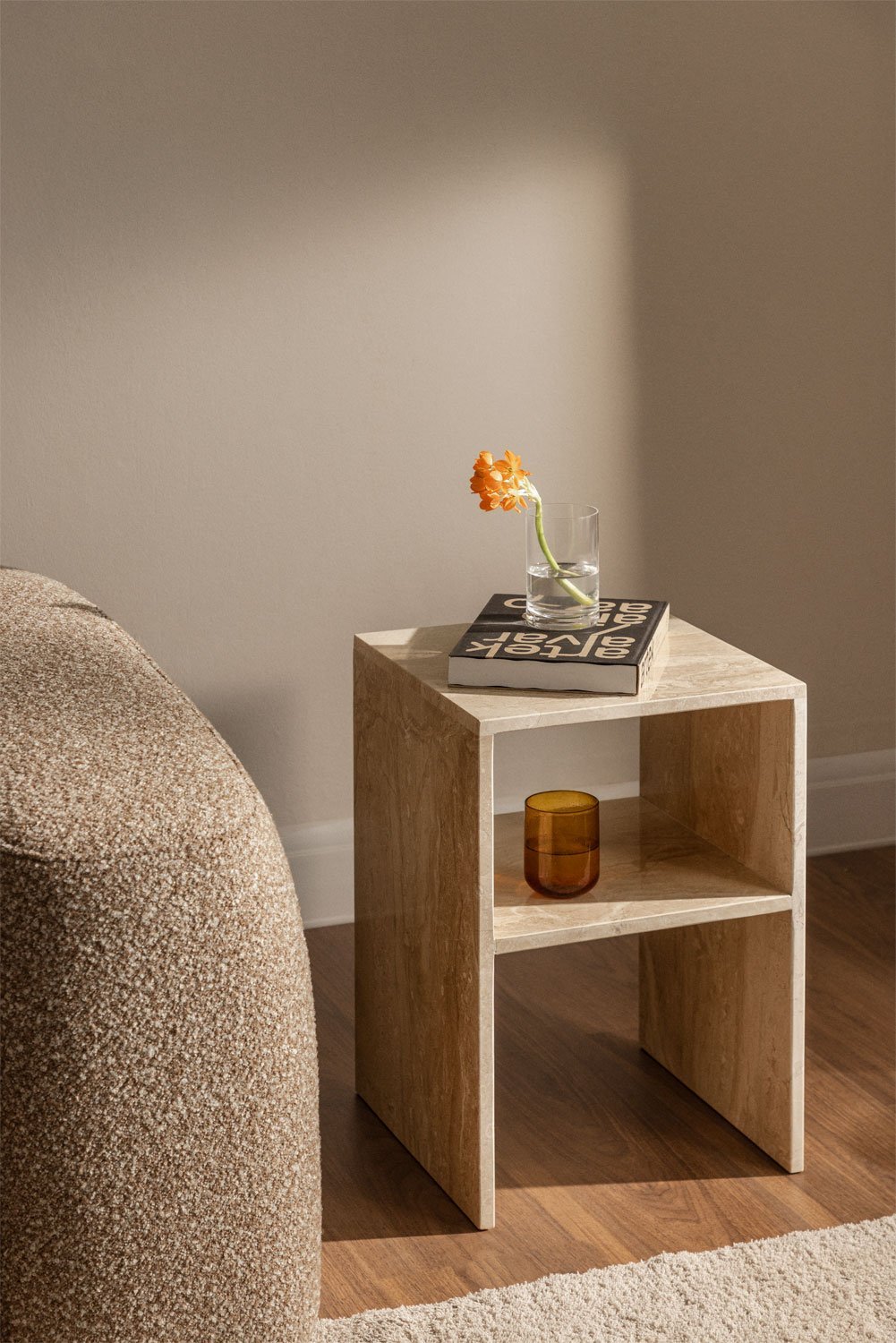 Table d'appoint carrée 35x35 cm en marbre Gabrielle, image de la galerie 1