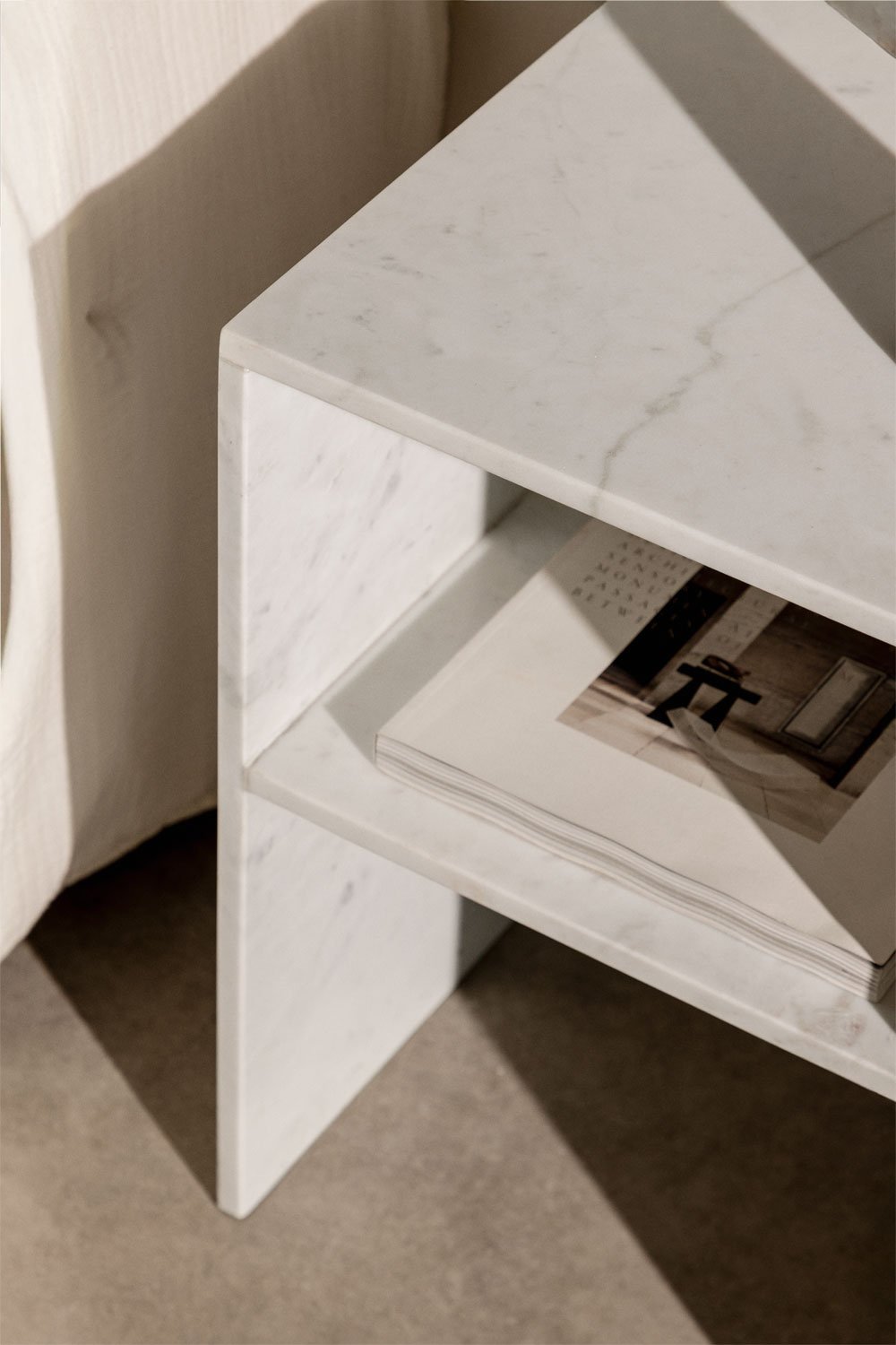 Lot de 2 tables de chevet carrées 35x35 cm en marbre Gabrielle, image de la galerie 2