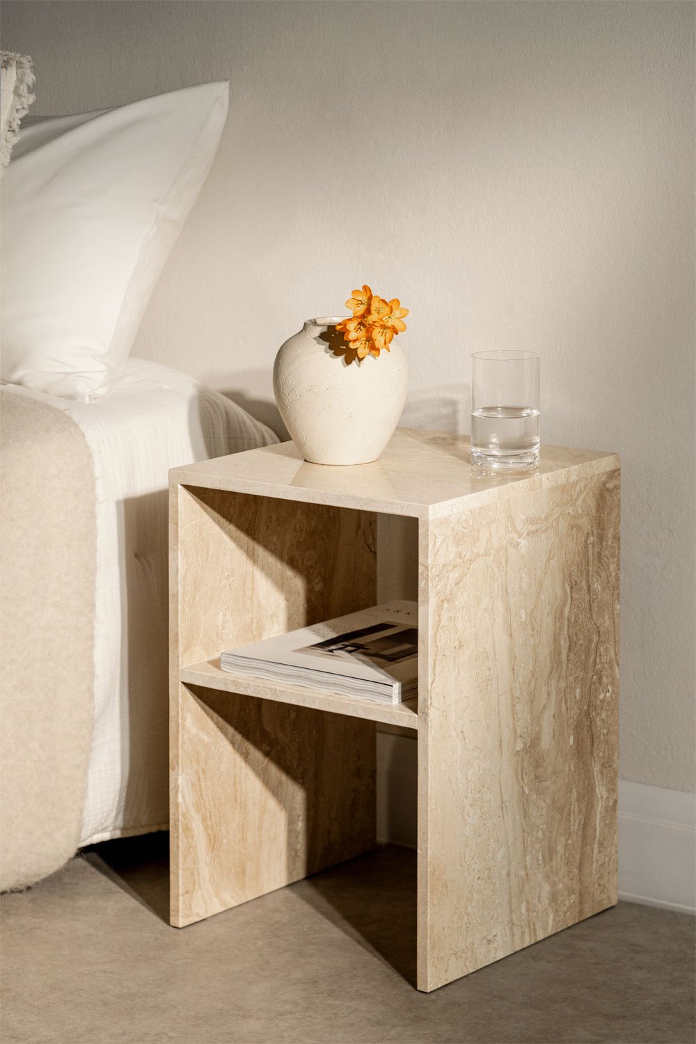 Lot de 2 tables de chevet carrées 35x35 cm en marbre Gabrielle, image de la galerie 1