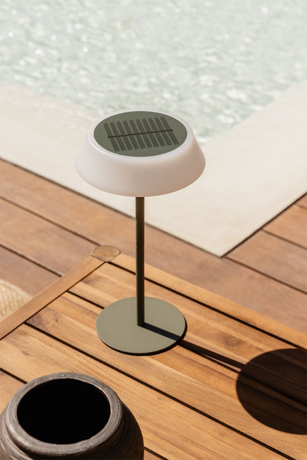 Lampe de table solaire LED sans fil pour extérieur en polyéthylène et fer Ulenia, image de la galerie 1