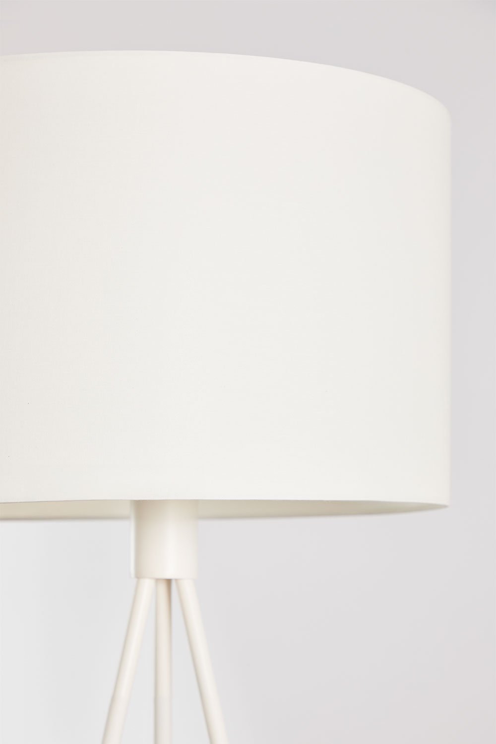 Lampadaire Ilena en tissu et fer, image de la galerie 4