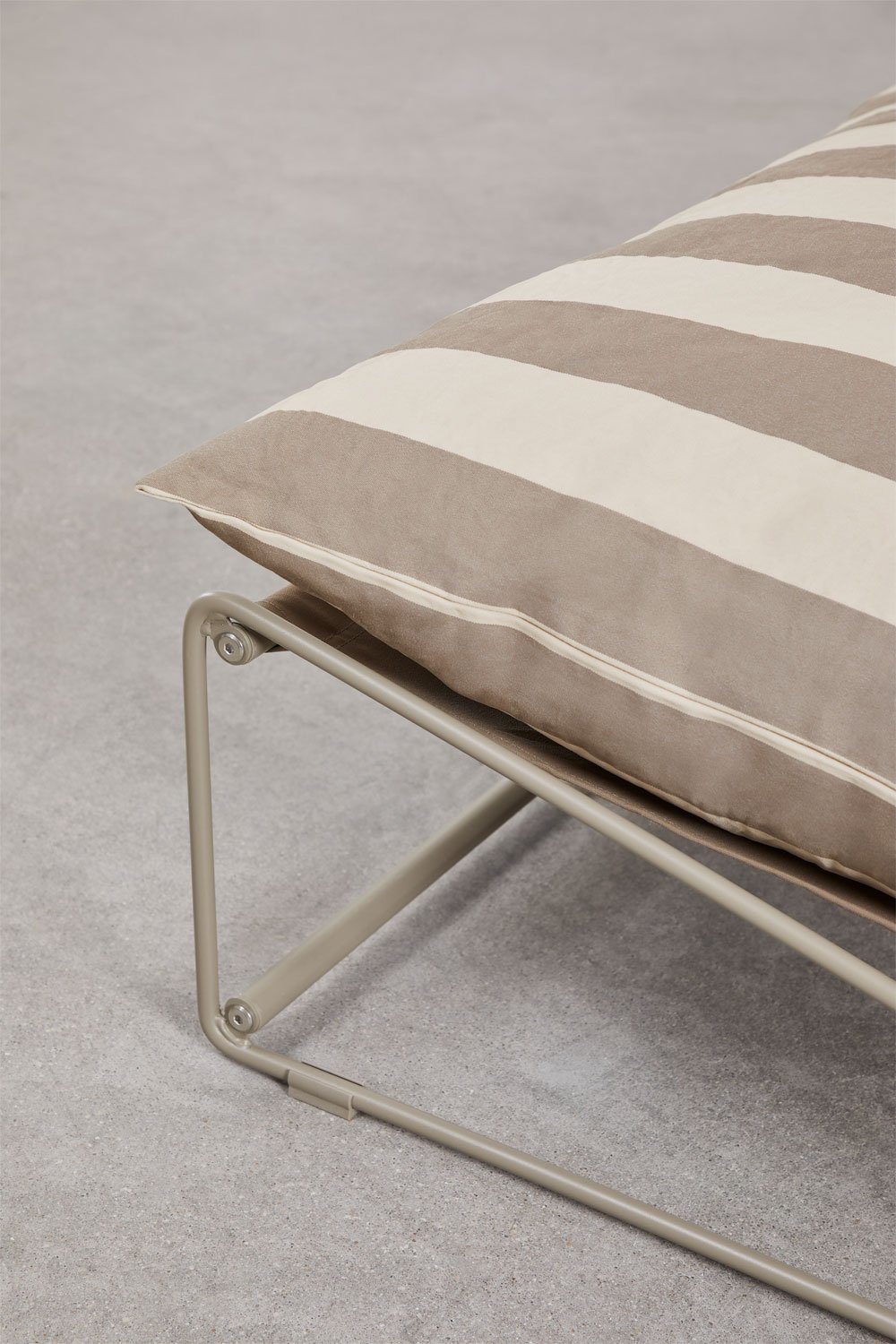 Ensemble de jardin Amaro avec deux canapés modulables 2 pièces et une table d'appoint convertible, image de la galerie 4