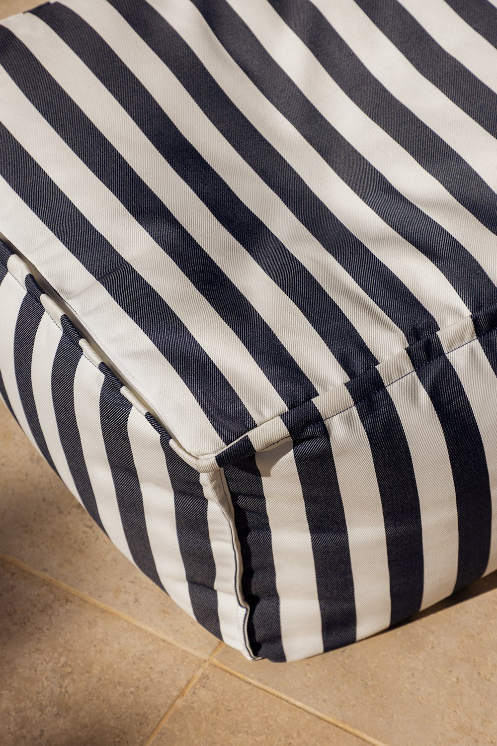 Fauteuil de jardin en tissu Sandel, image de la galerie 2