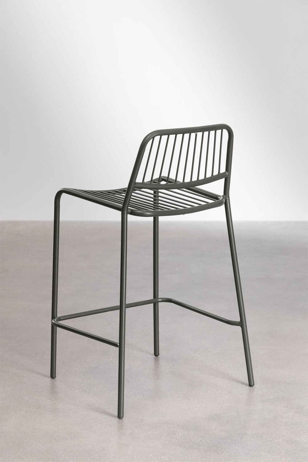 Lot de 2 tabourets hauts empilables Elton   , image de la galerie 3