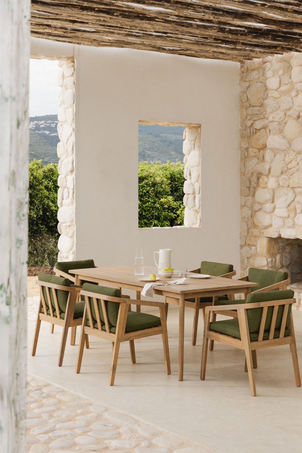Ensemble table rectangulaire (180x90 cm) et 6 chaises de jardin en bois d'acacia Kaela   , image de la galerie 1