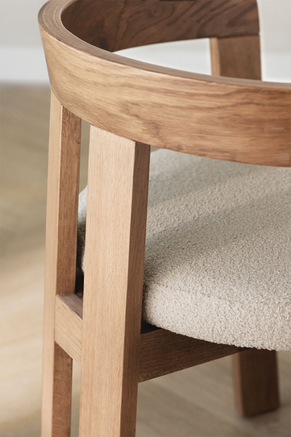 Lot de 2 chaises de salle à manger rembourrées Yvone avec accoudoirs en bois, image de la galerie 2