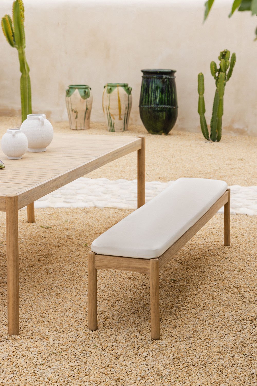 Banc de jardin 180 cm en bois d'acacia et tissu Karvia, image de la galerie 1