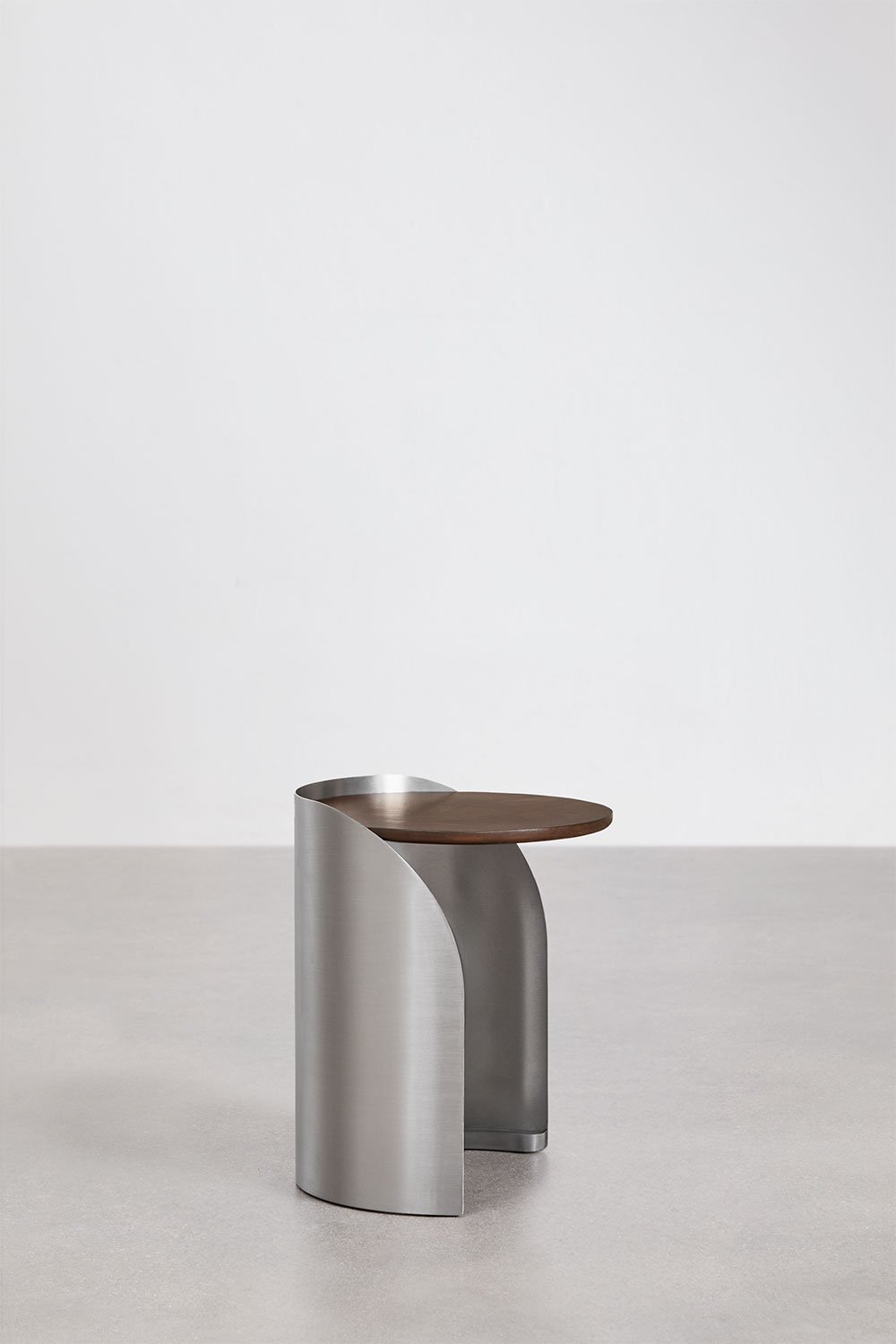 Table d'appoint ronde Xireisa en bois de manguier et acier inoxydable, image de la galerie 3