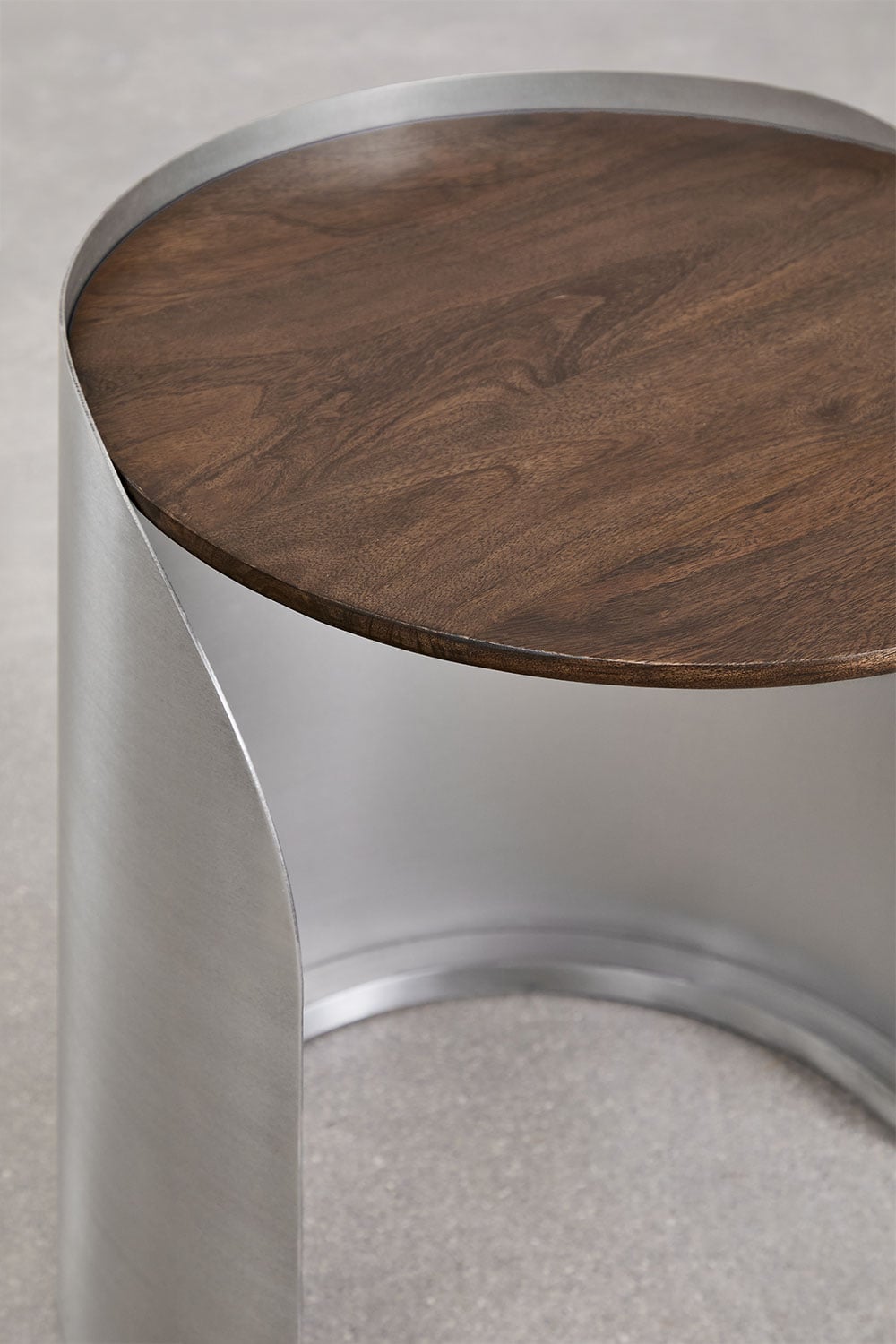 Table de Chevet Originale en Bois de Manguier et Acier