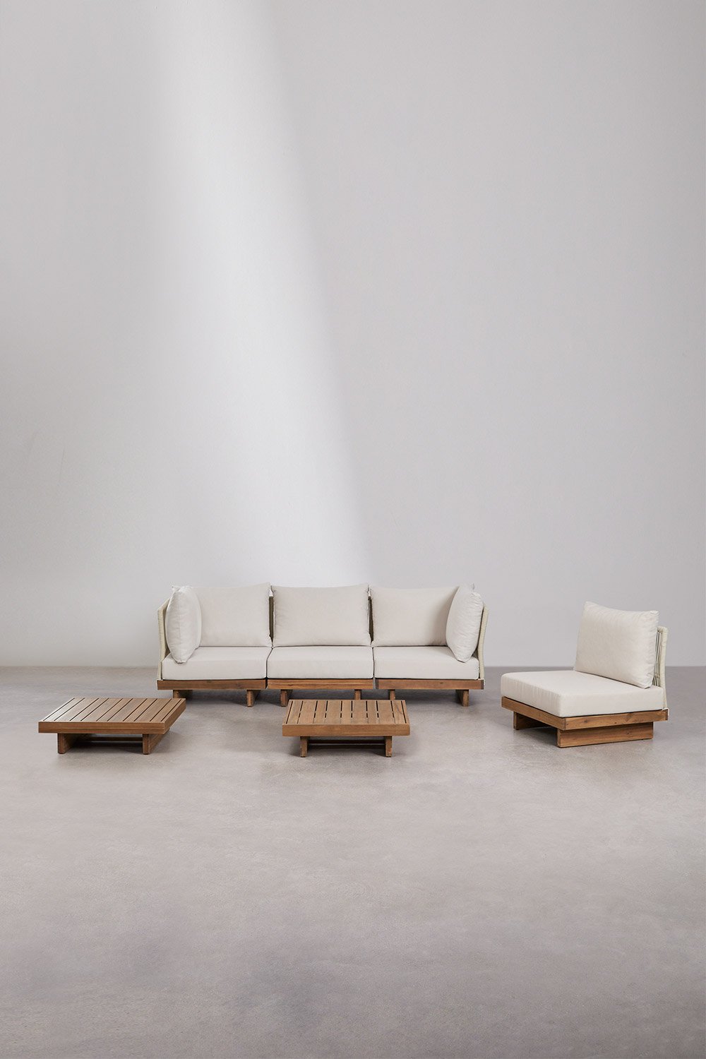 Ensemble de salon avec canapé d'angle modulable 4 pièces, table basse et table d'appoint en bois d'acacia Dailin, image de la galerie 1