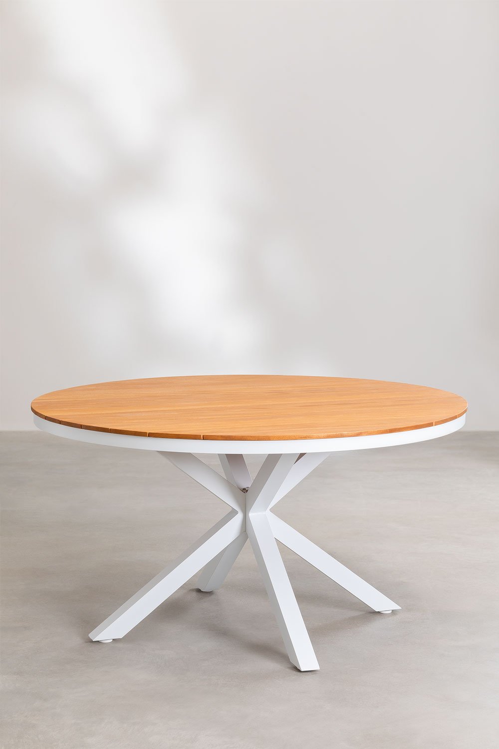 Table de jardin ronde en aluminium et bois d'eucalyptus Archer, image de la galerie 2