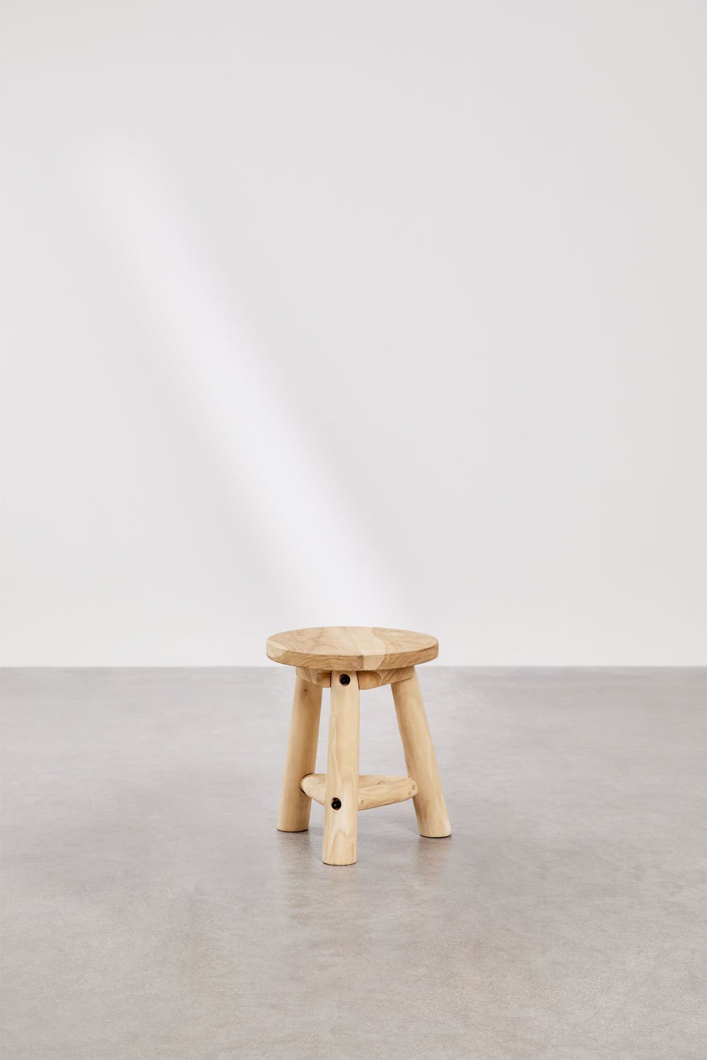Tabouret de jardin bas en bois de teck Narel , image de la galerie 3