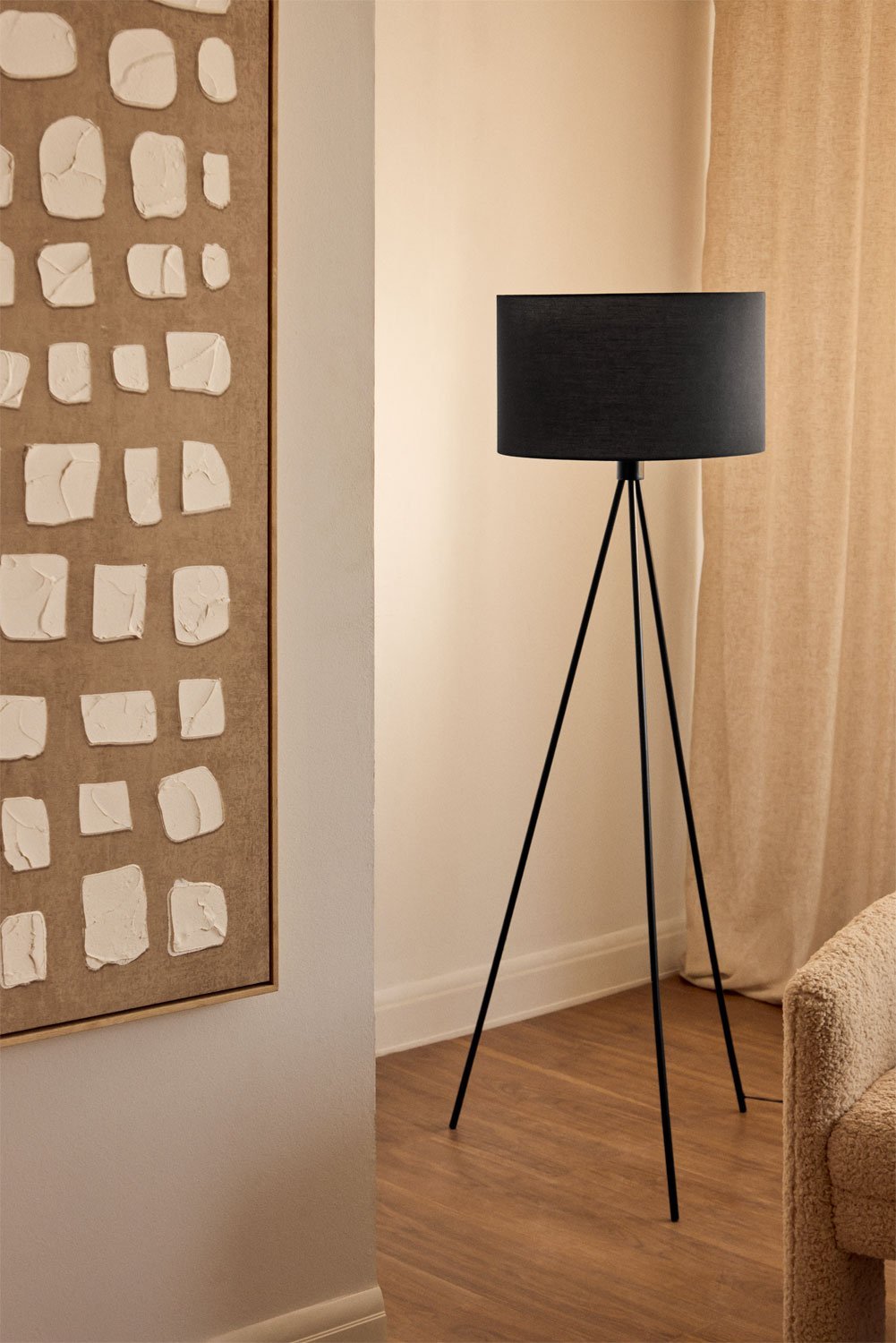 Lampadaire Ilena en tissu et fer, image de la galerie 1