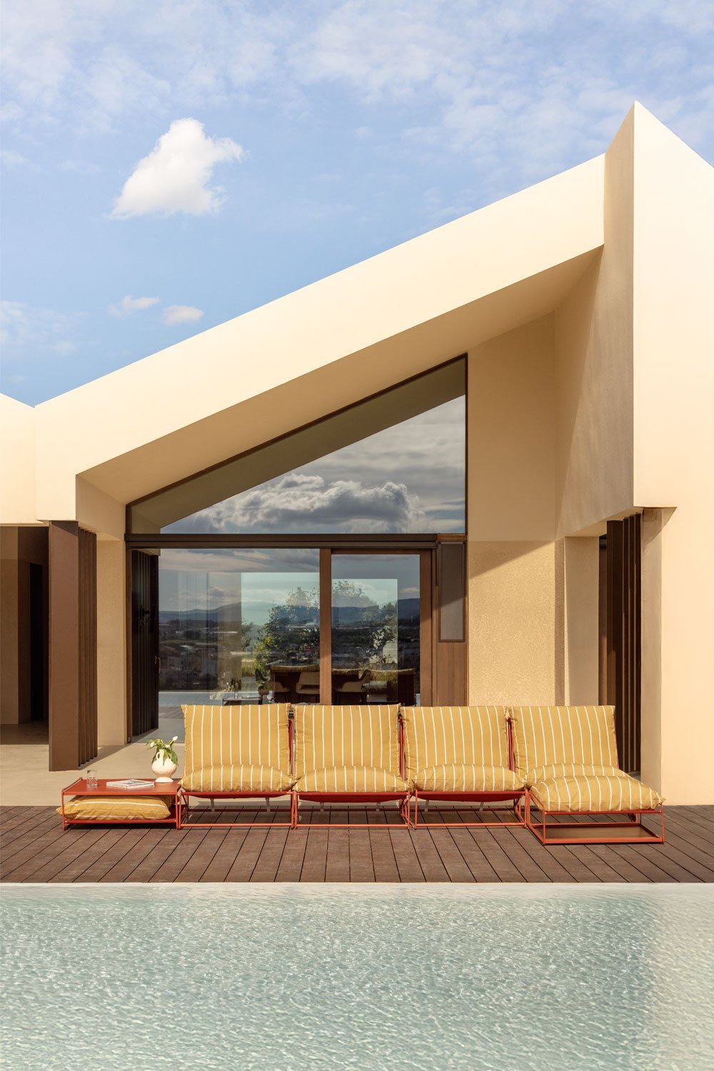 Ensemble de jardin avec canapé modulaire 4 pièces, table d'appoint et pouf convertible Amaro, image de la galerie 1