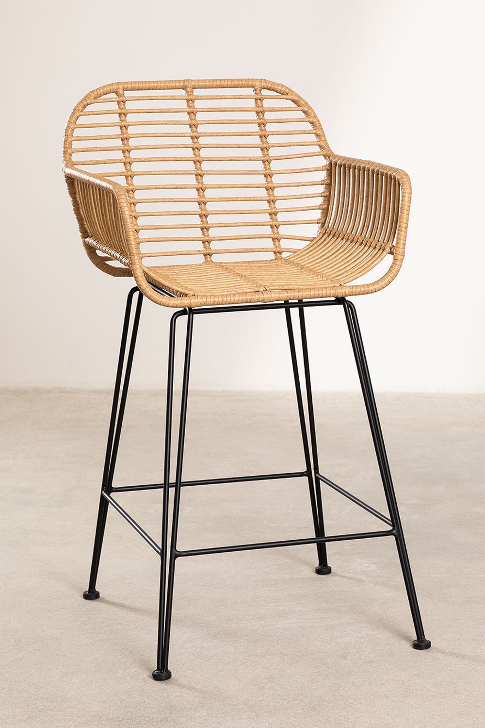 Pack de 2 tabourets hauts de jardin en rotin synthétique Eska, image de la galerie 1