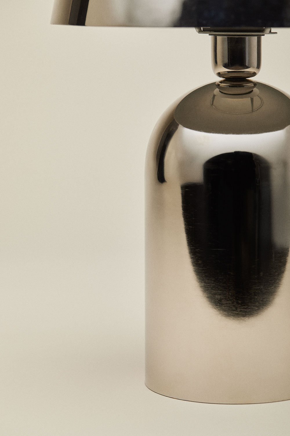 Lampe de table en fer Lenasia, image de la galerie 5