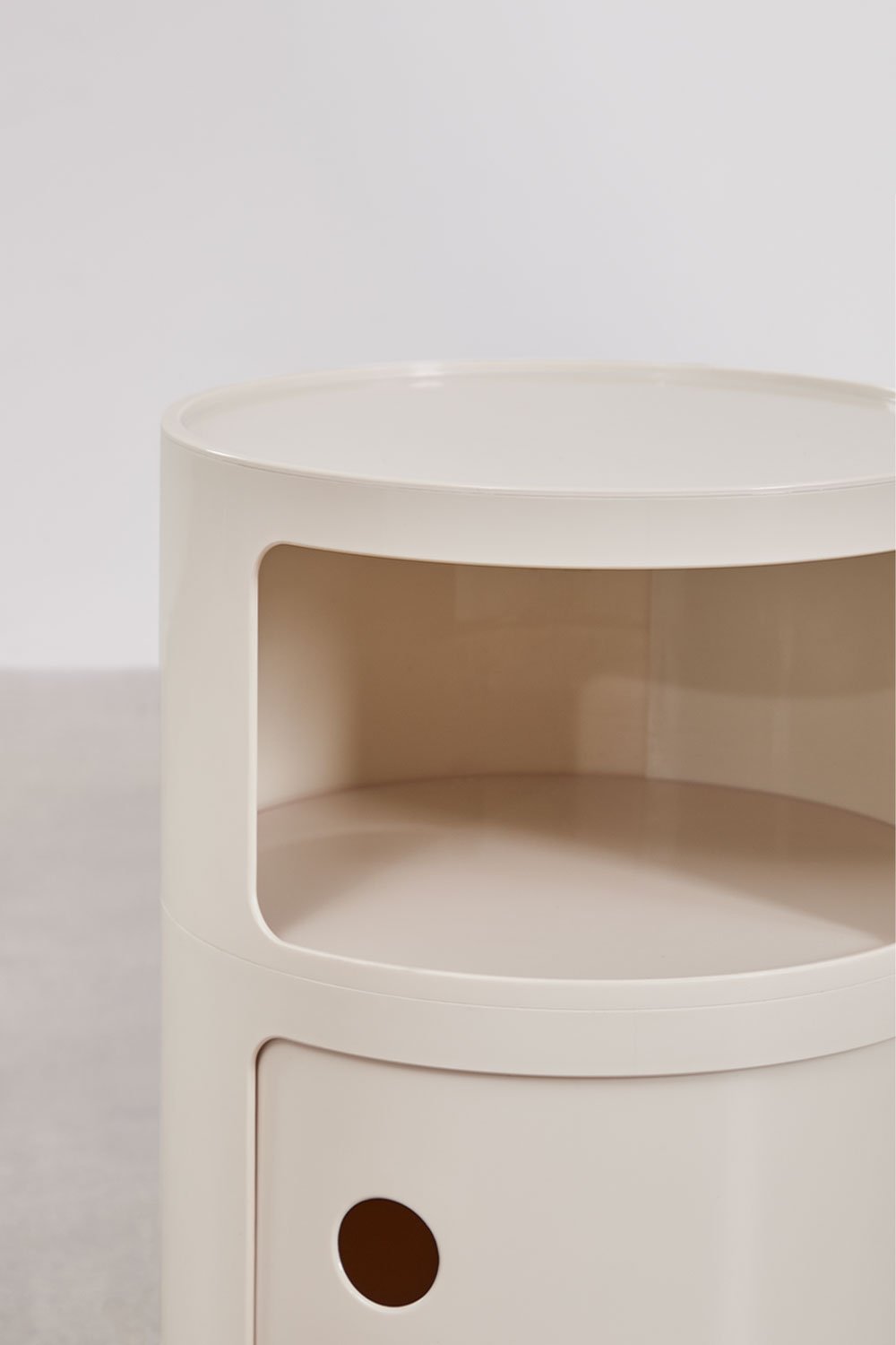 Lot de 2 tables de chevet rondes avec étagères Babel, image de la galerie 6