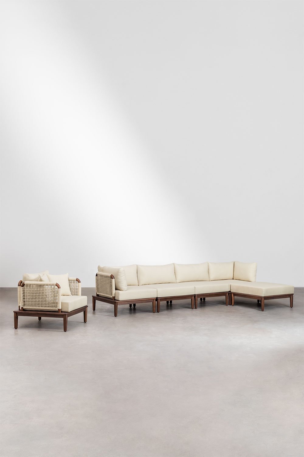 Ensemble de salon avec canapé modulable 4 pièces avec 2 fauteuils d'angle, pouf et fauteuil Giulia en acacia, image de la galerie 1