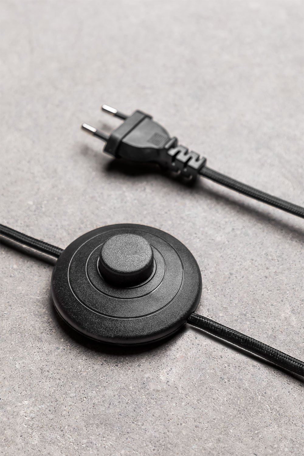 Lampadaire en fer Boulia, image de la galerie 6