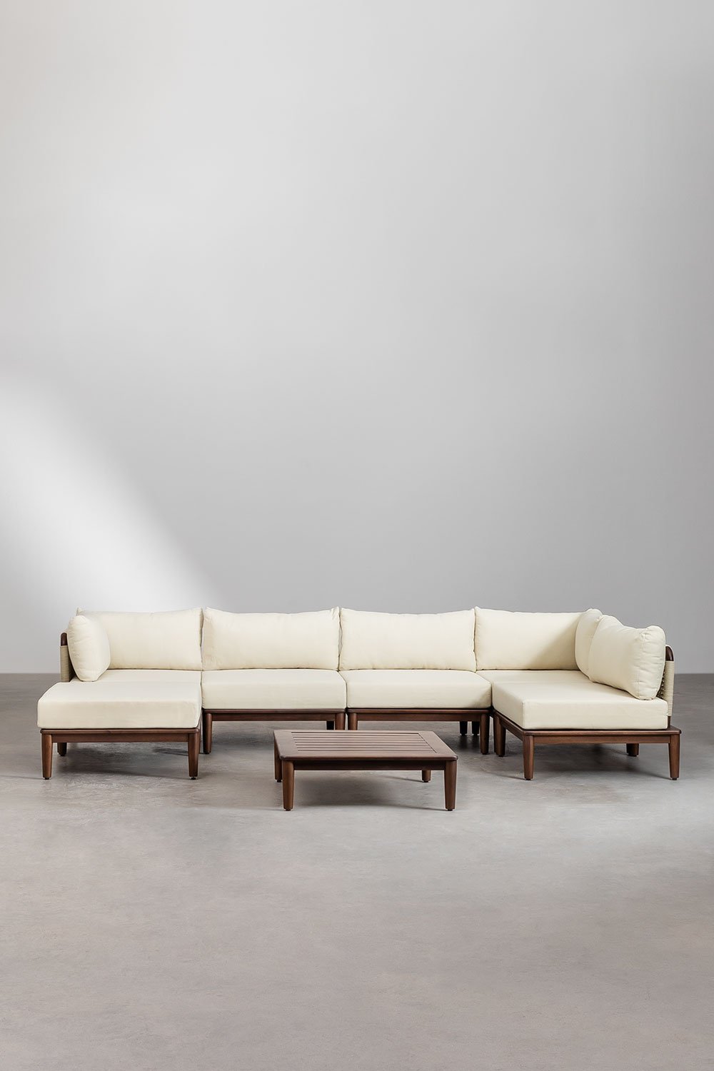 Ensemble de salon avec canapé d'angle modulable 5 pièces, table basse et pouf en acacia Giulia, image de la galerie 3