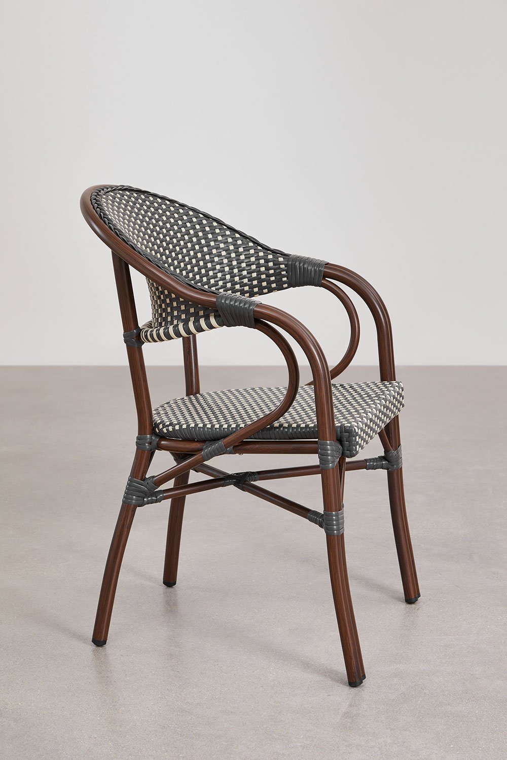 Lot de 4 chaises de jardin empilables en aluminium Brielle Bistro avec accoudoirs, image de la galerie 4