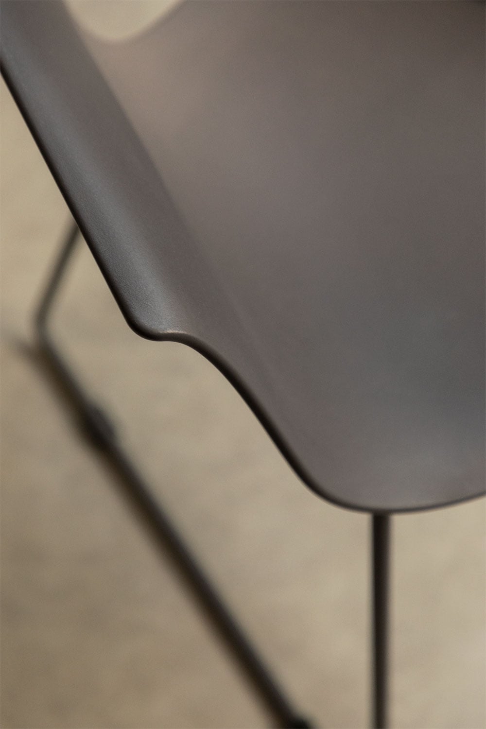 Pack de 2 chaises de salle à manger en polypropylène et acier Alanys, image de la galerie 2