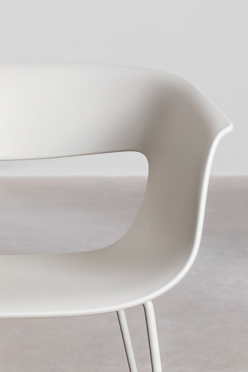 Pack de 4 chaises de salle à manger en polypropylène et fer Alanys, image de la galerie 5