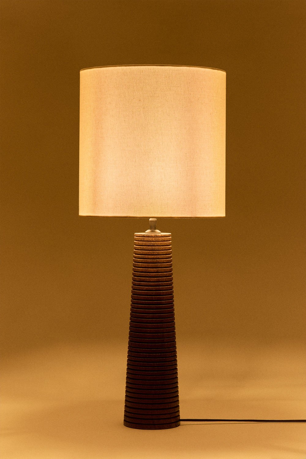 Lampe de table en bois de manguier Malva, image de la galerie 4