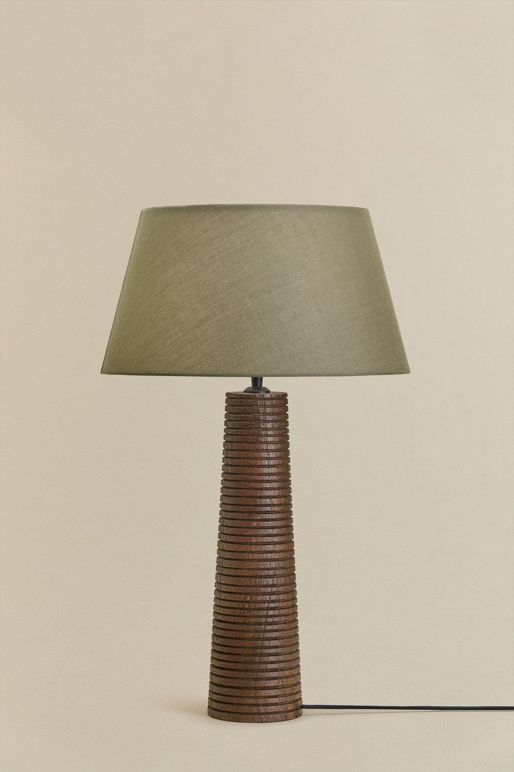 Lampe de table en bois de manguier Malva, image de la galerie 3