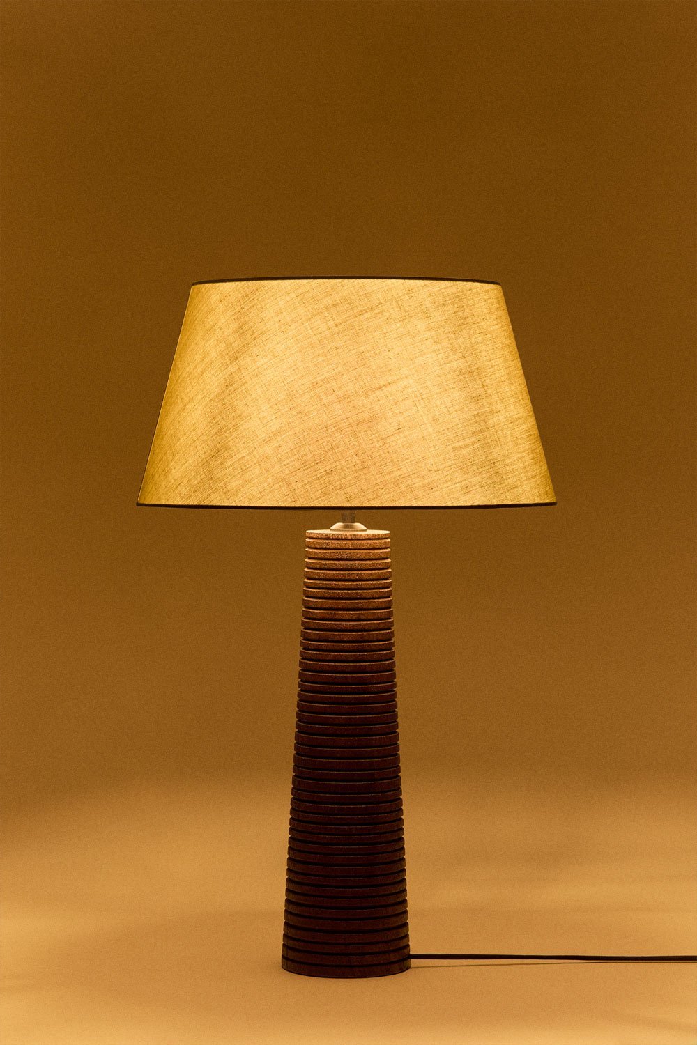 Lampe de table en bois de manguier Malva, image de la galerie 4