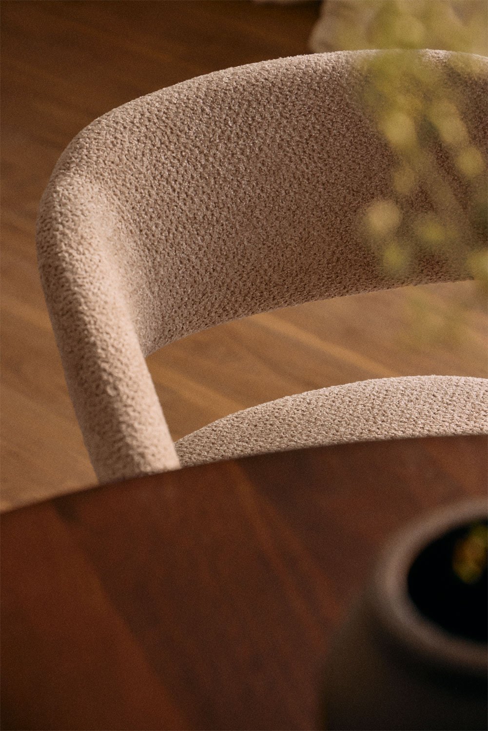 Chaise de salle à manger rembourrée Arazeina avec accoudoirs, image de la galerie 3