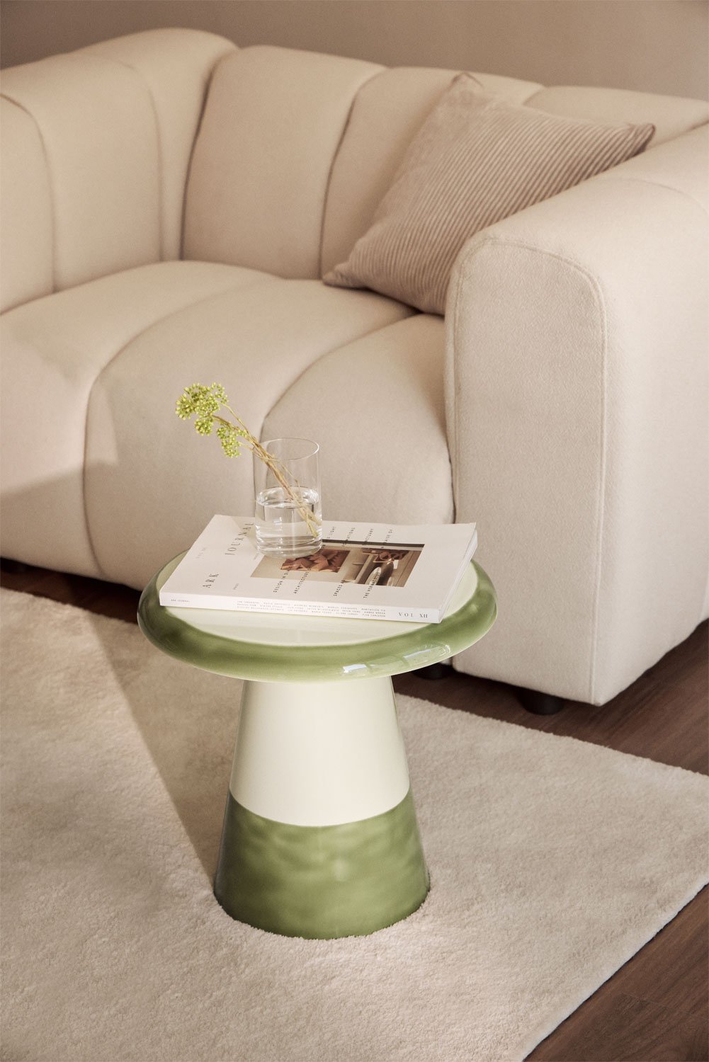 Table d'appoint ronde en fer Marcela, image de la galerie 1