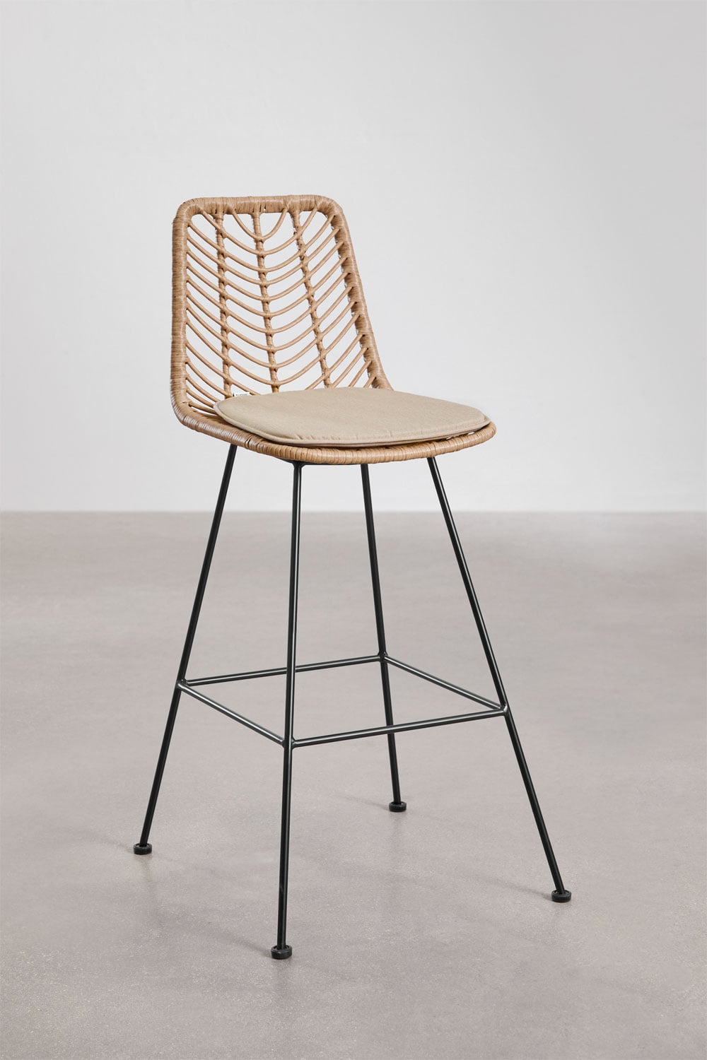 Lot de 2 tabourets de jardin hauts en rotin synthétique Gouda Natural, image de la galerie 1