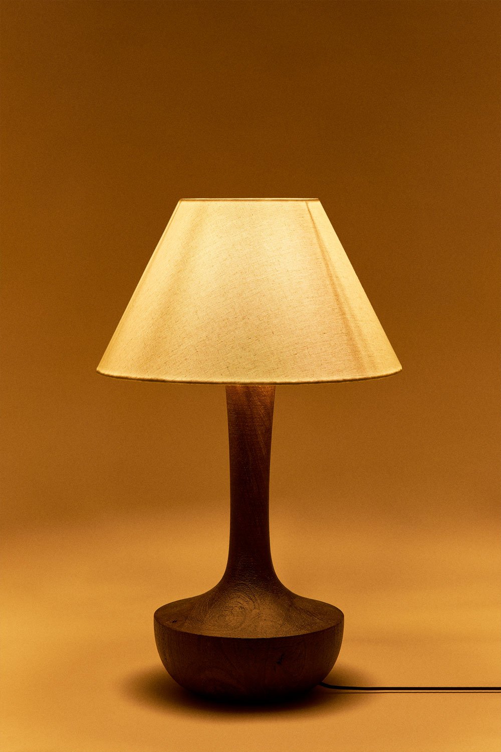 Lampe de table en bois de manguier Sintra, image de la galerie 4