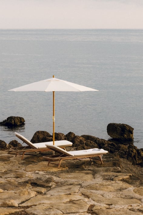 Chaise longue inclinable en bois d'acacia Ikaria