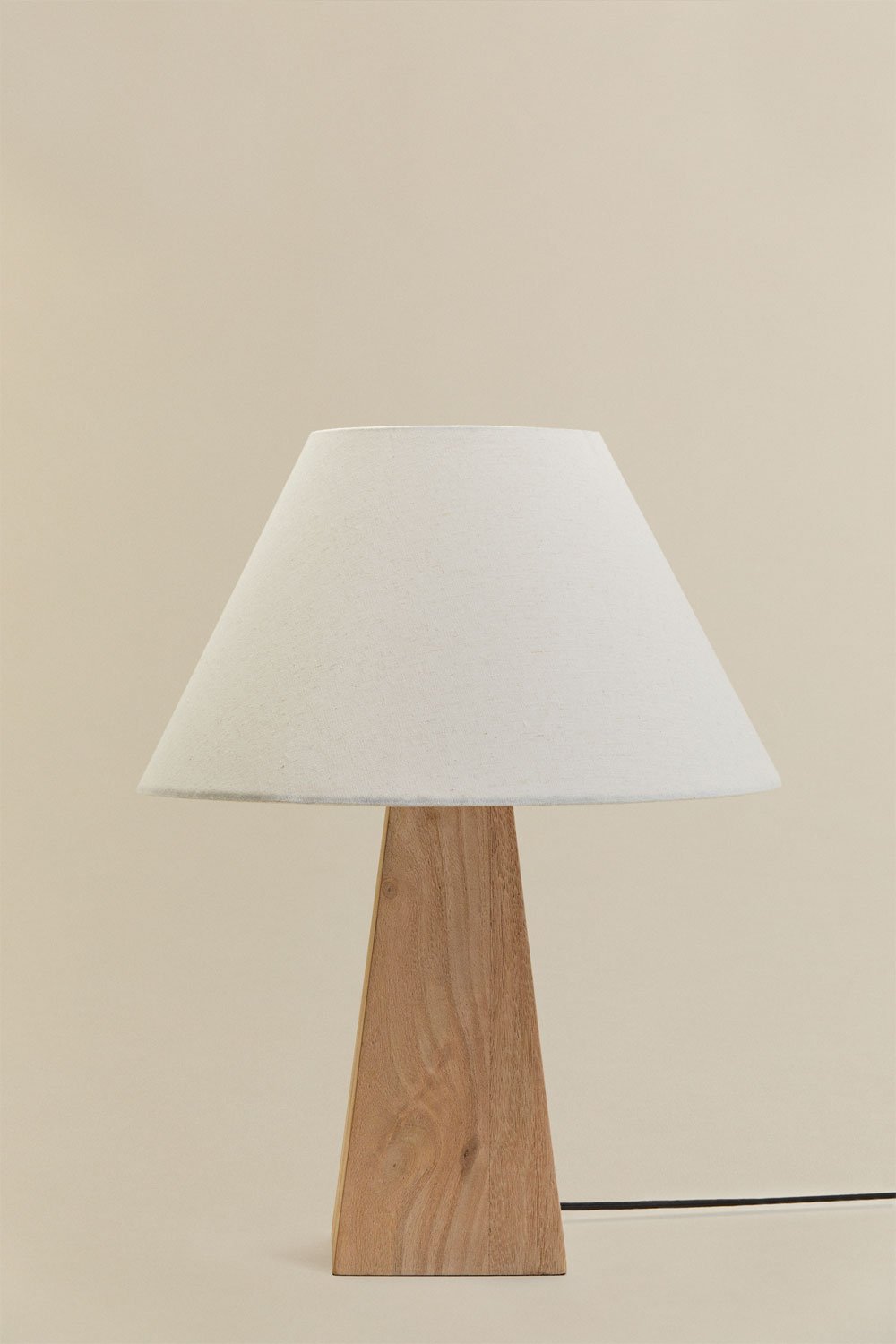 Lampe de table en bois de manguier Taraua, image de la galerie 1