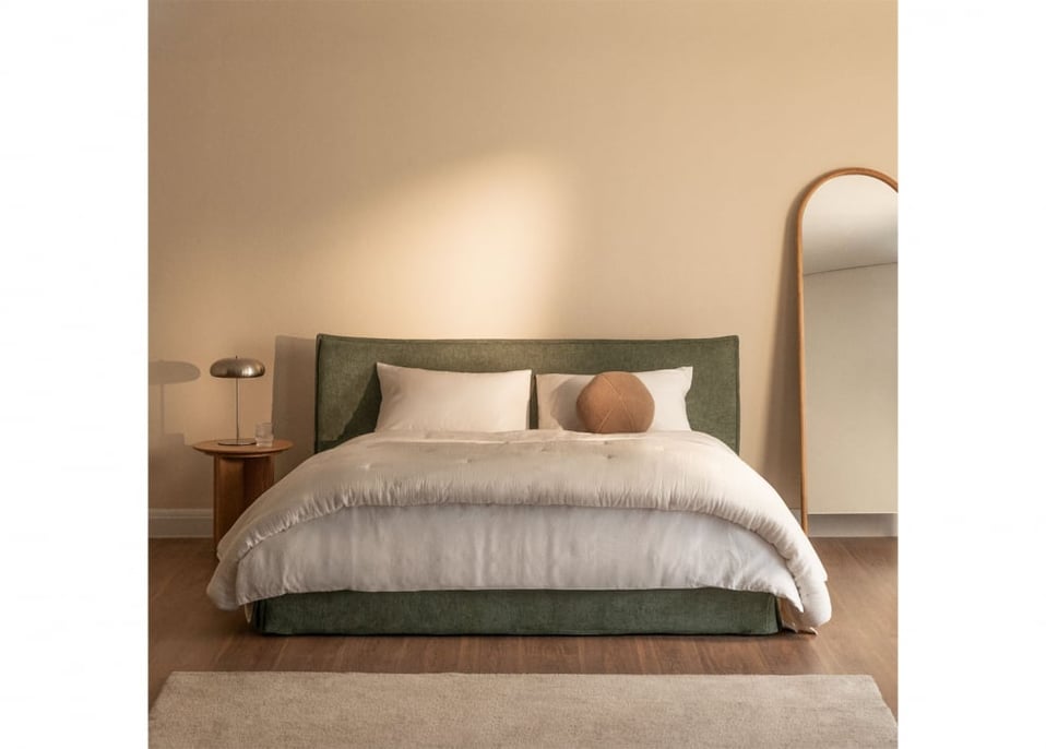 Lit pour matelas 180x200 cm avec coffre de rangement rabattable en chenille vert sauge Lorea