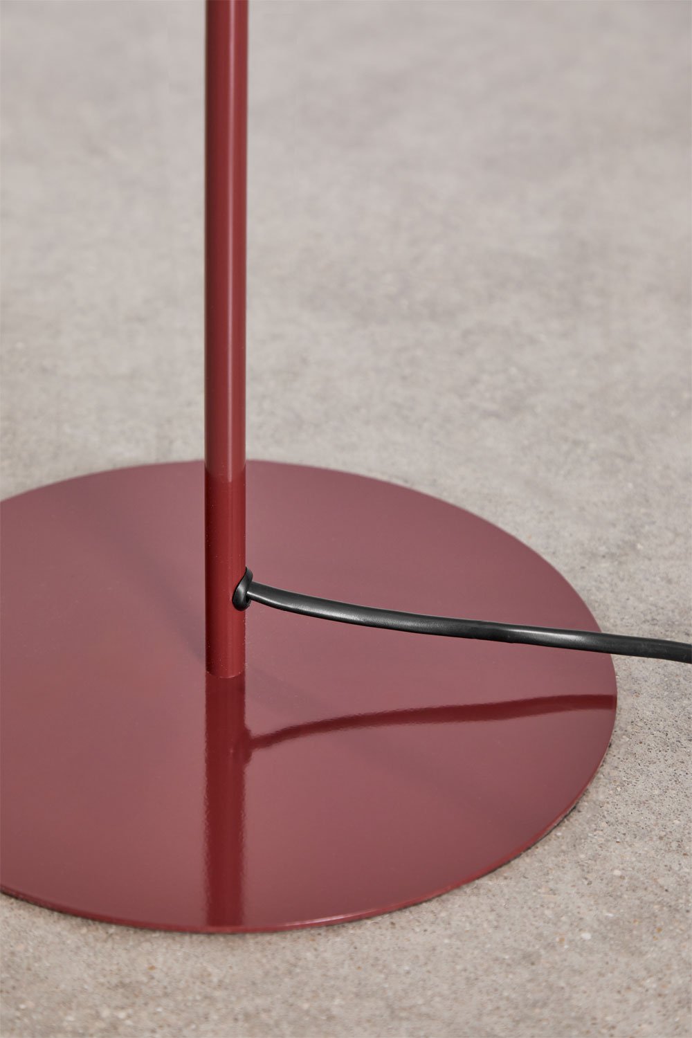 Lampadaire en fer Alnair, image de la galerie 5