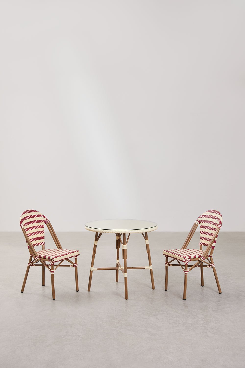Ensemble table ronde Ø80 cm et 2 chaises de salle à manger empilables en aluminium Brielle Bistro, image de la galerie 2