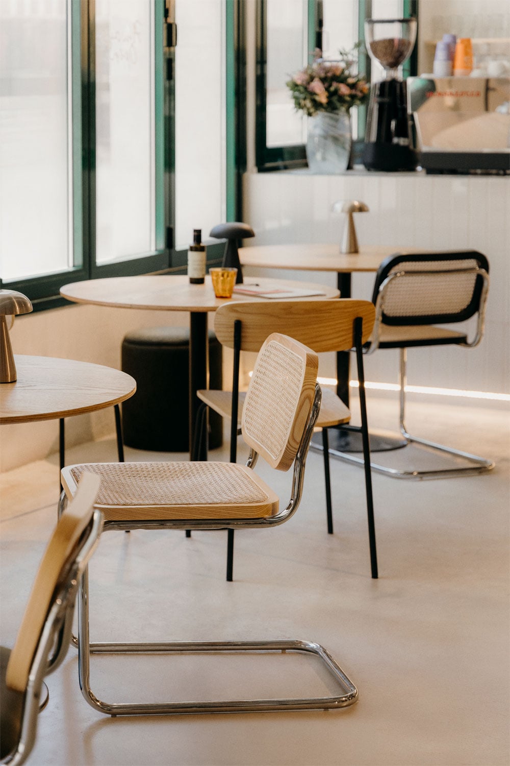 Pack de 2 chaises de salle à manger en rotin Tento, image de la galerie 3