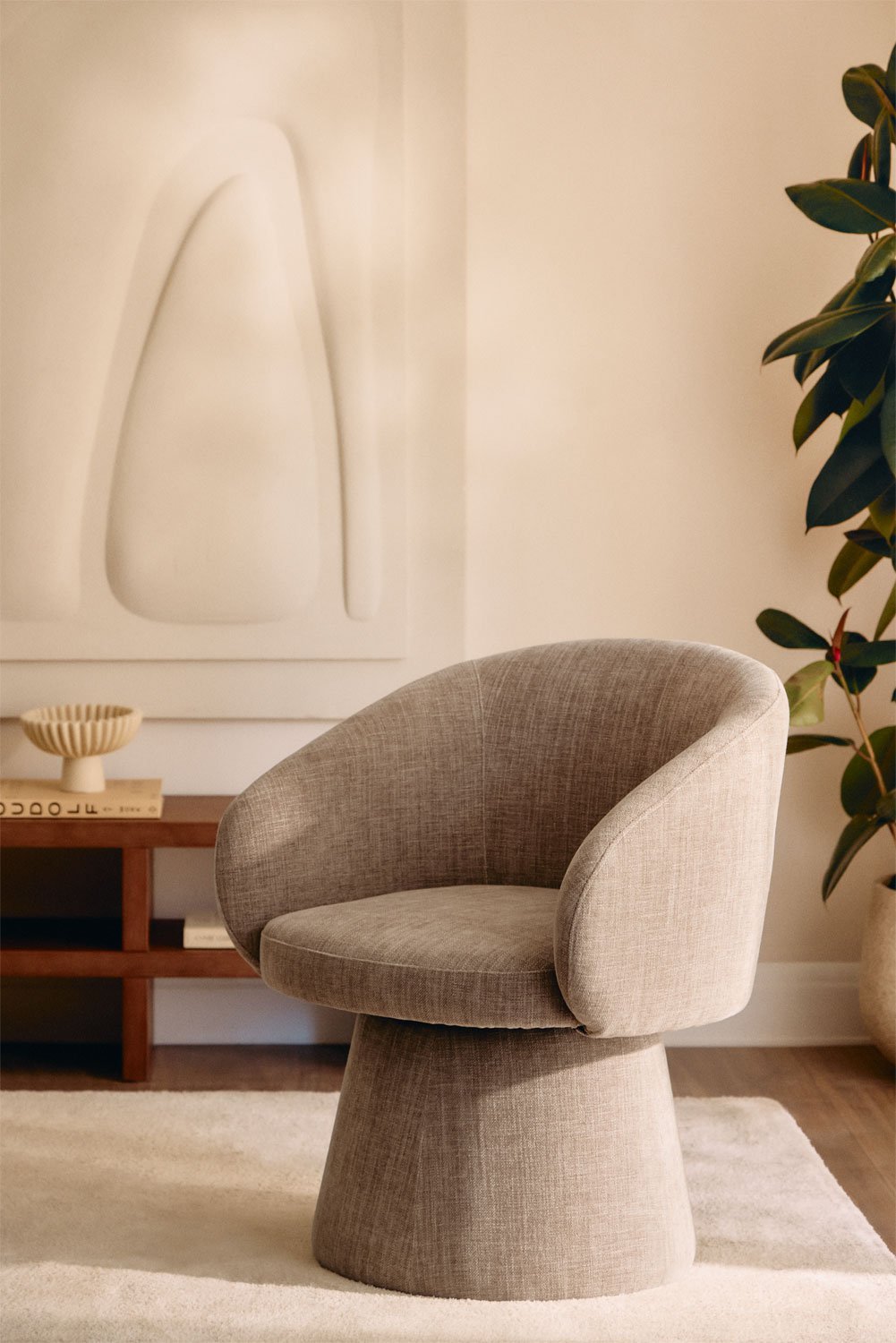 Fauteuil pivotant rembourré Flavian, image de la galerie 1