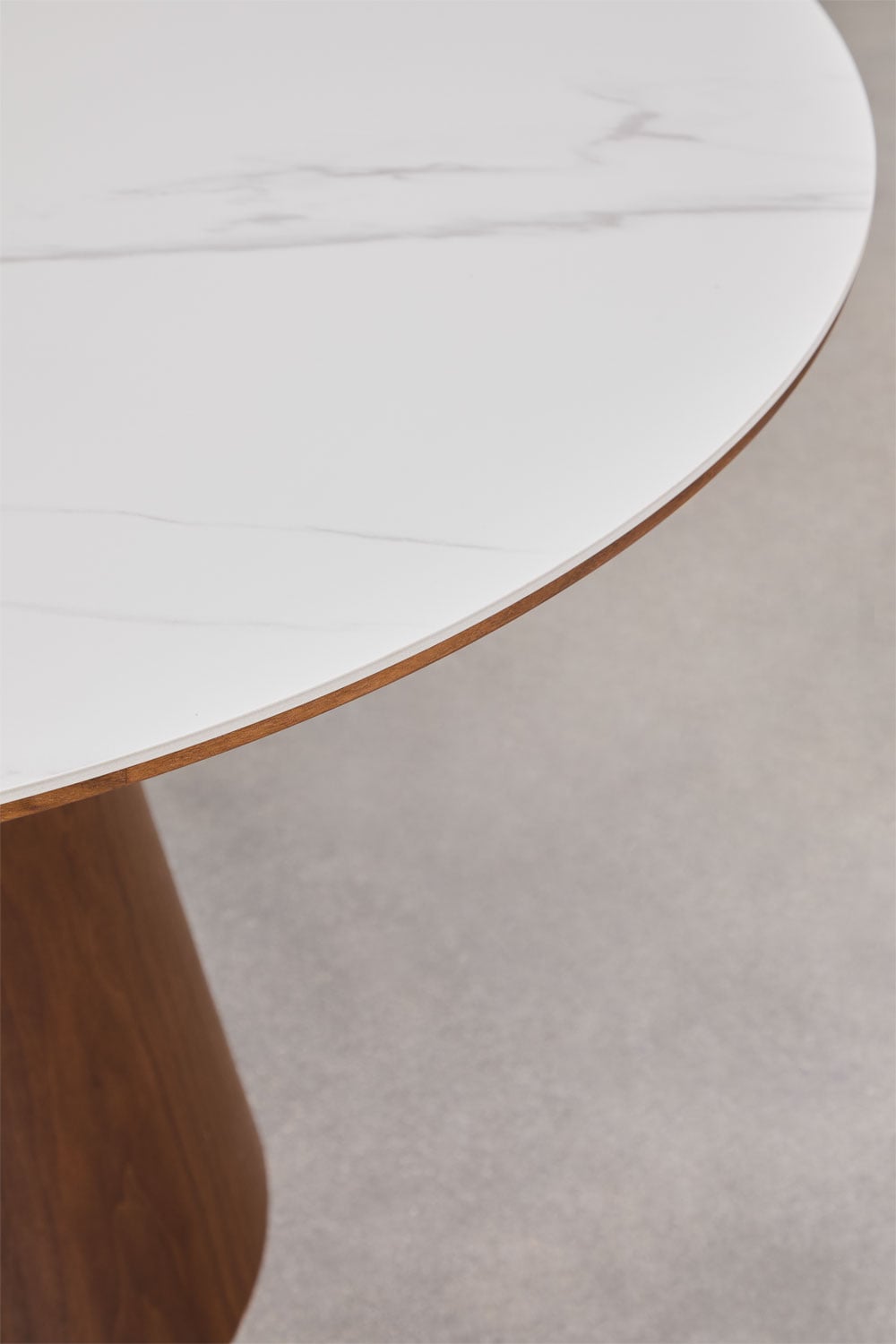 Table à manger ronde en bois Aura, image de la galerie 5