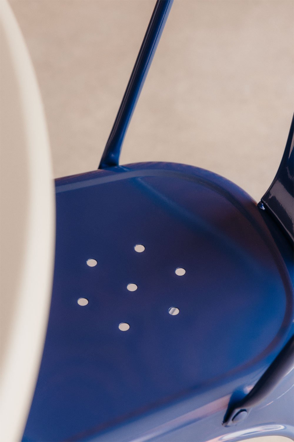 Chaise empilable en acier LIX, image de la galerie 2