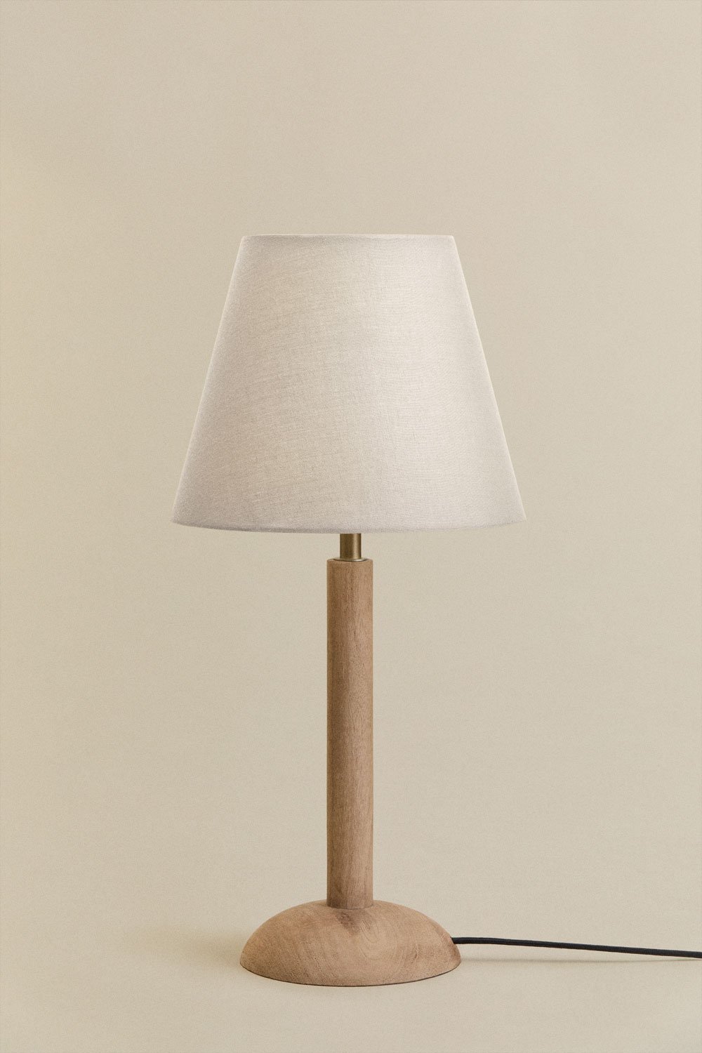 Lampe de table en bois de manguier Harry, image de la galerie 1